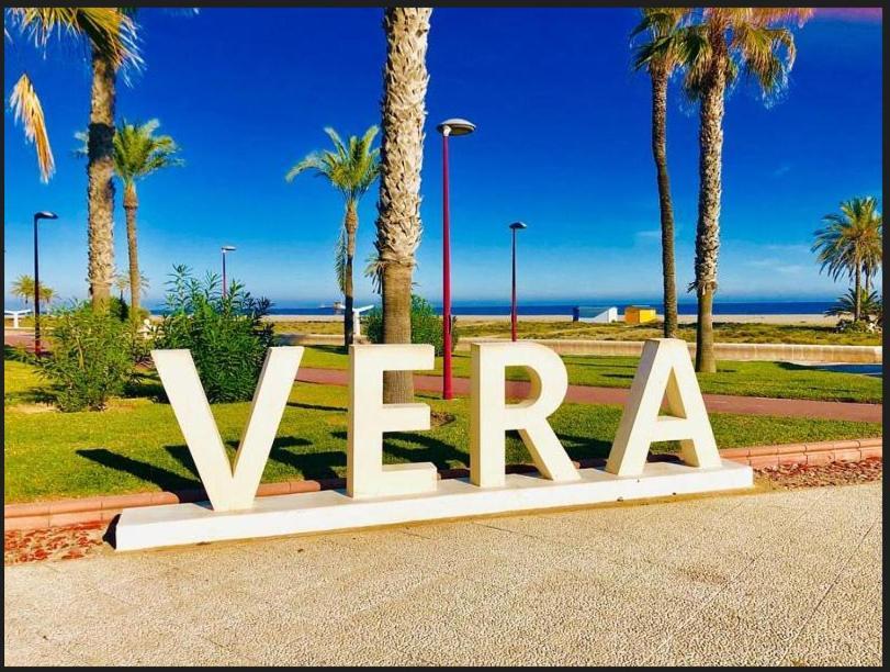 Apartamento Primera Linea De Playa Las Marinas Vera Exterior photo